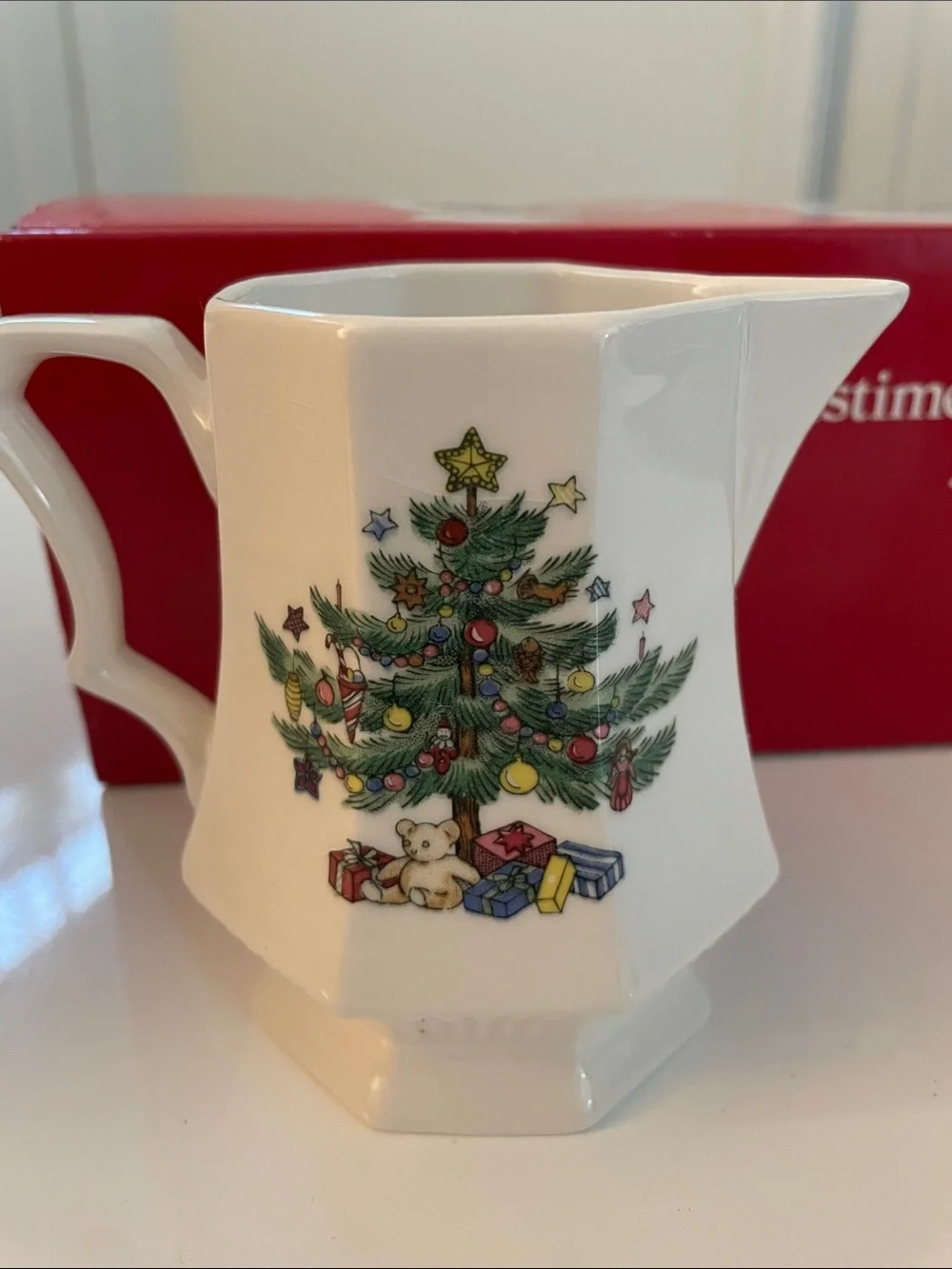 NIKKO Christmastime Vintage Sugar and Creamer Set